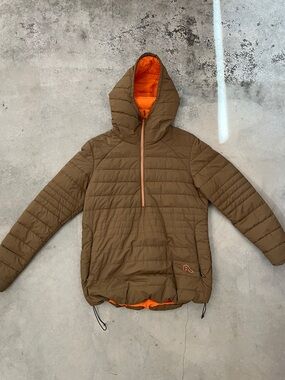 Flylow Women’s Ronan Insulated Puffer Jacket with Orange Lining Size L